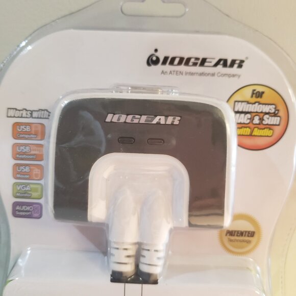 IOGear 2-Port USB KVM Switch with Audio GCS632U For Windows, Mac & Sun - Picture 4 of 7